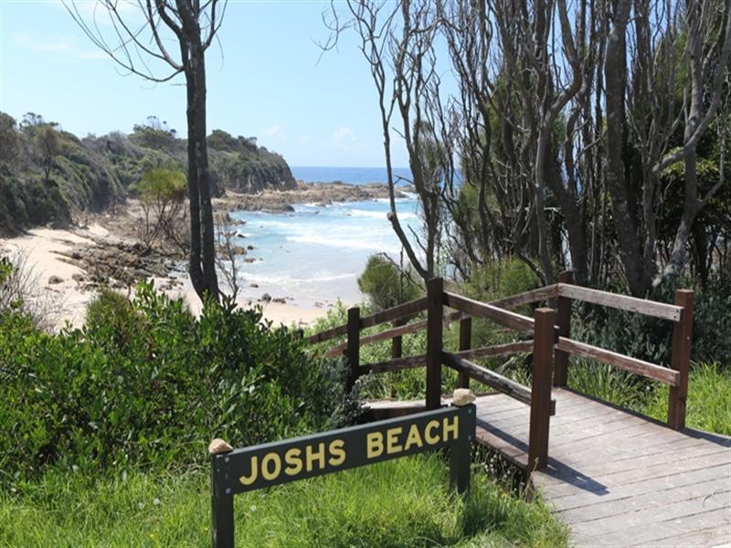 82 Ocean Parade, Dalmeny NSW 2546