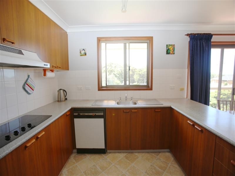 2 Pacific Avenue, Kianga NSW 2546