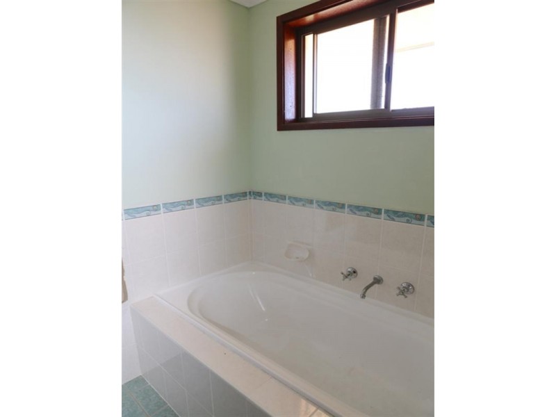 2 Pacific Avenue, Kianga NSW 2546