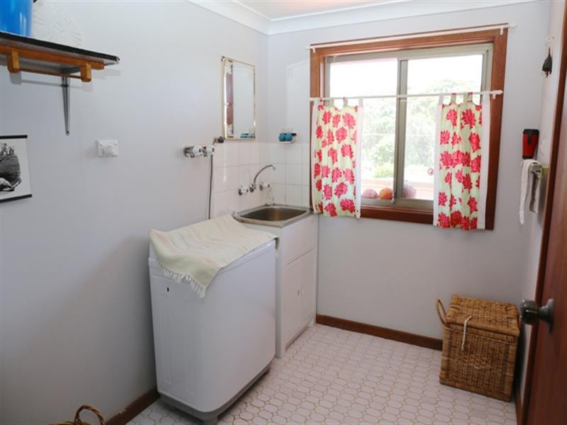 2 Pacific Avenue, Kianga NSW 2546