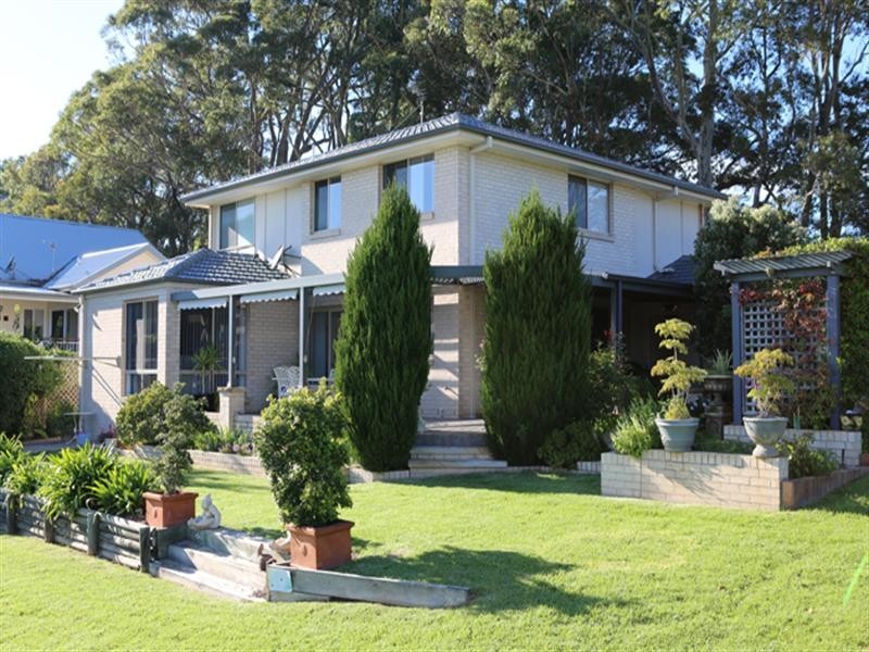 64 Old Highway, Narooma NSW 2546