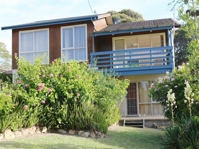 21 Thomson Parade, Dalmeny NSW 2546