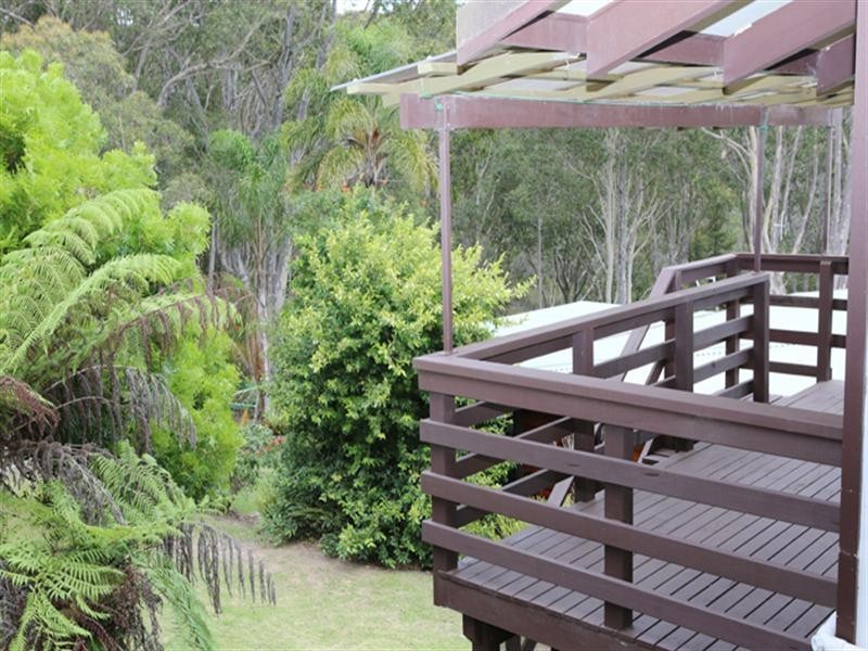 21 Thomson Parade, Dalmeny NSW 2546