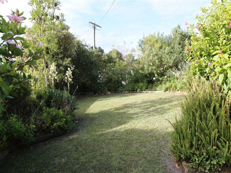 21 Thomson Parade, Dalmeny NSW 2546