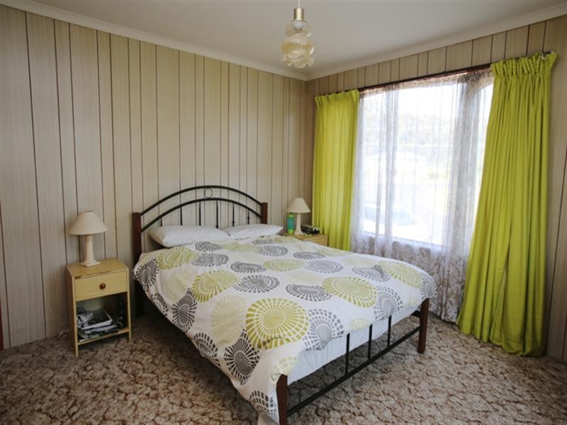 5 Myuna Street, Dalmeny NSW 2546