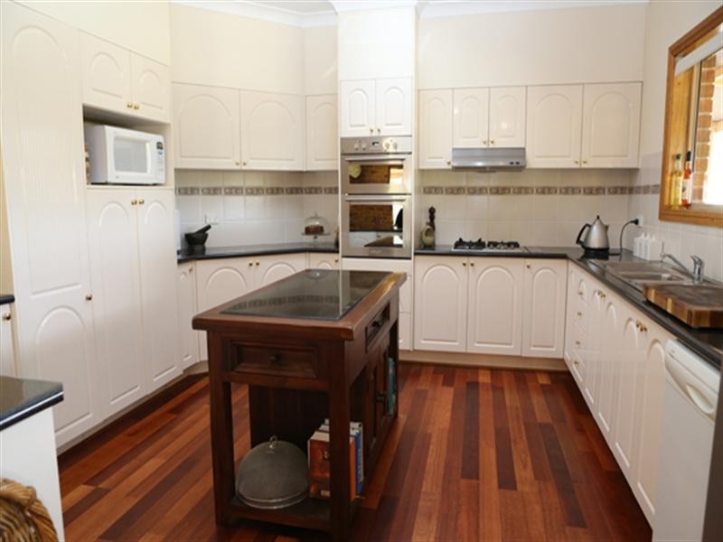 18 Kingfisher Place, Bodalla NSW 2545