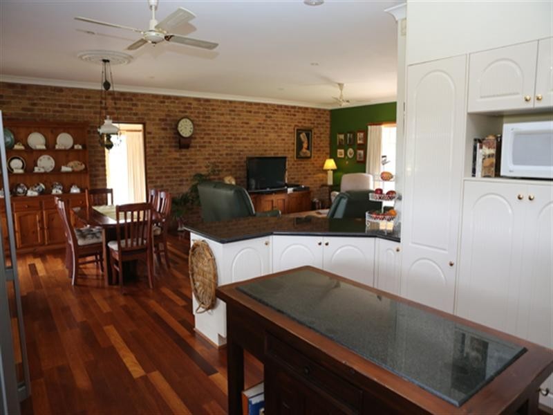 18 Kingfisher Place, Bodalla NSW 2545