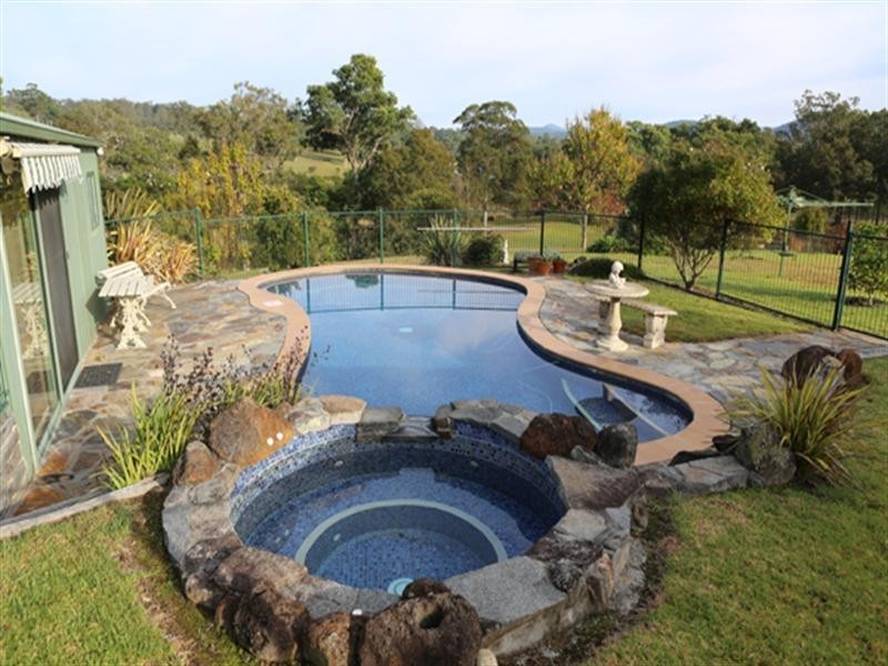 18 Kingfisher Place, Bodalla NSW 2545