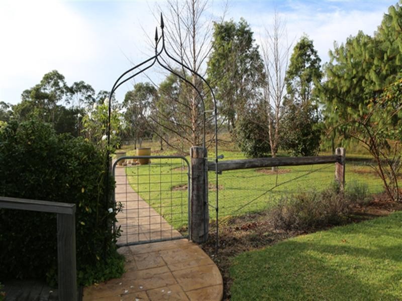 18 Kingfisher Place, Bodalla NSW 2545