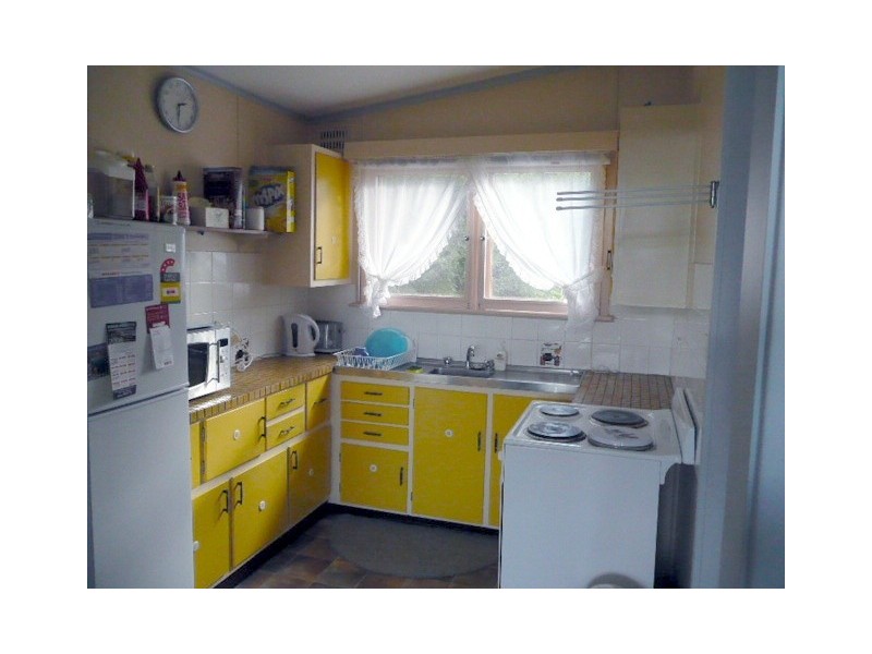 28 Barnes Street, Warilla NSW 2528