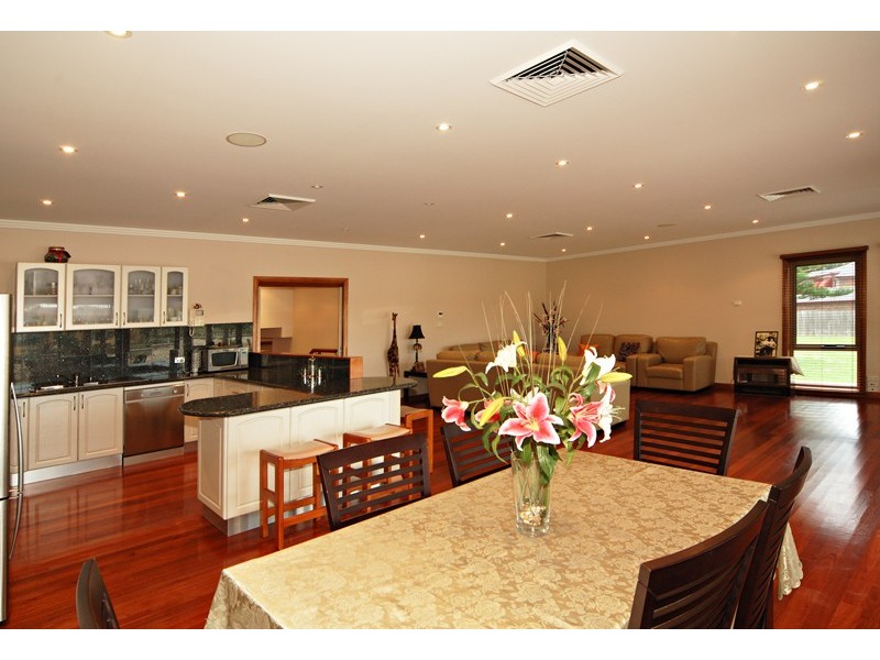 125 Little Lake Crescent, Warilla NSW 2528