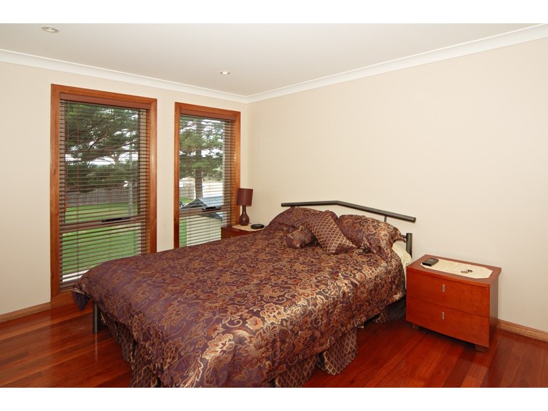 125 Little Lake Crescent, Warilla NSW 2528