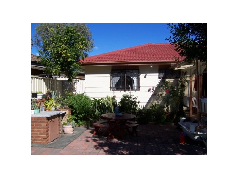 68 Madigan Boulevard, Mount Warrigal NSW 2528