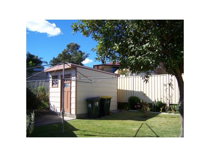 68 Madigan Boulevard, Mount Warrigal NSW 2528