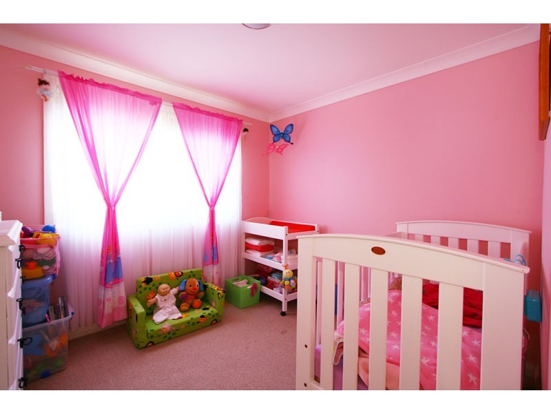 52 Landy Drive, Mount Warrigal NSW 2528