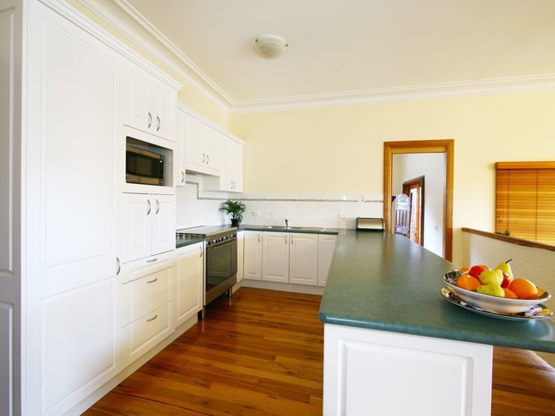 21 Edward, Barrack Heights NSW 2528