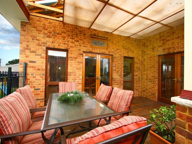21 Edward, Barrack Heights NSW 2528