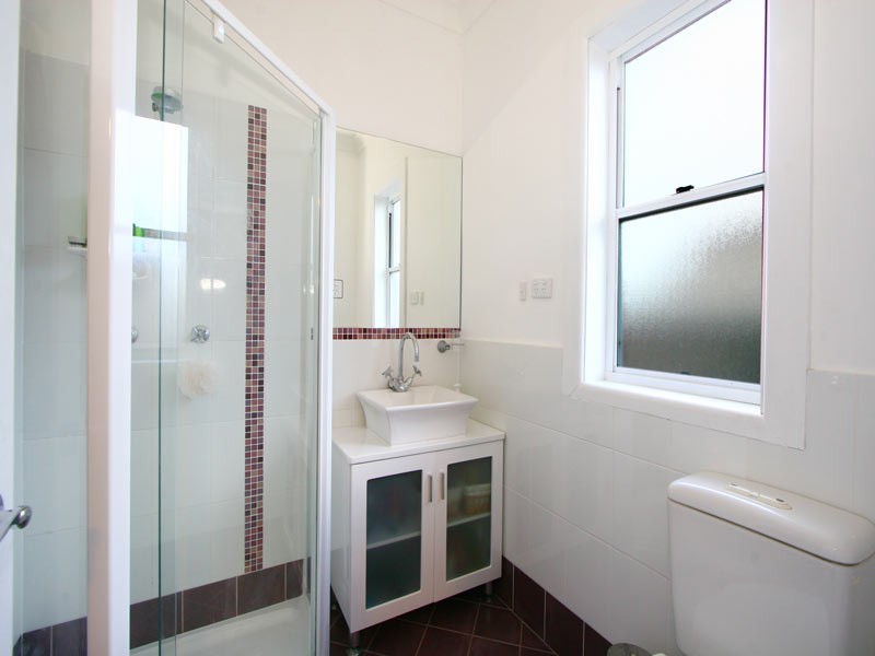 21 Edward, Barrack Heights NSW 2528