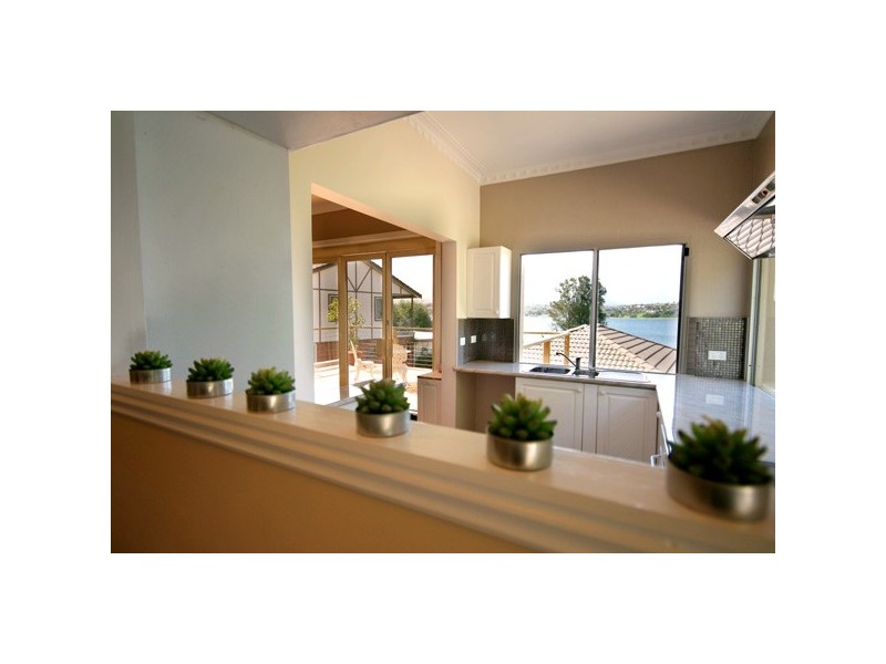 124 Lakeview Parade, Primbee NSW 2502