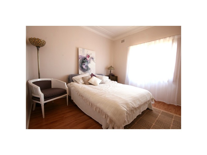 124 Lakeview Parade, Primbee NSW 2502