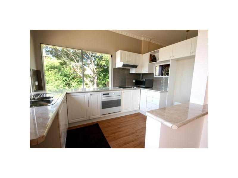 124 Lakeview Parade, Primbee NSW 2502