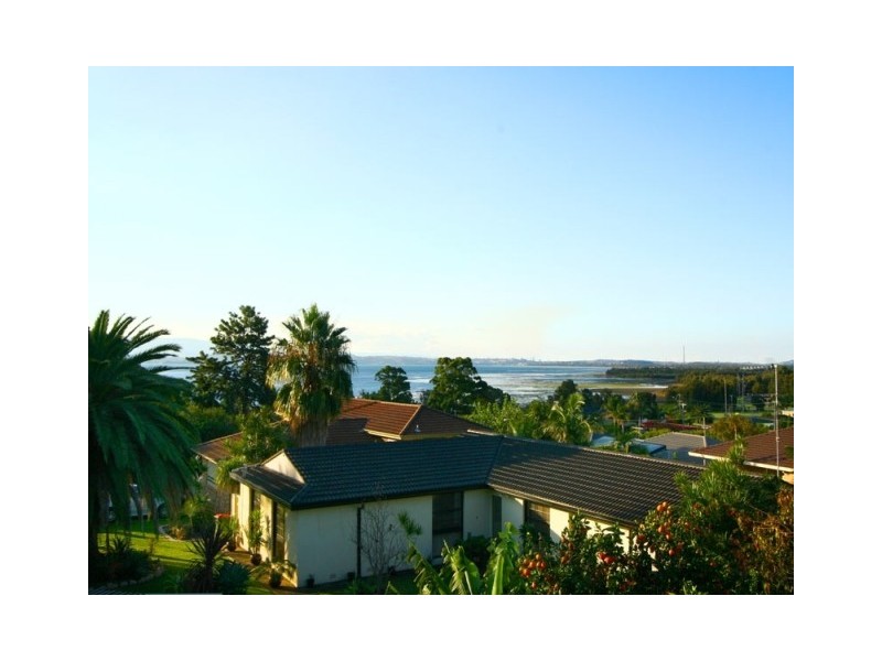 122 Landy Drive, Mount Warrigal NSW 2528