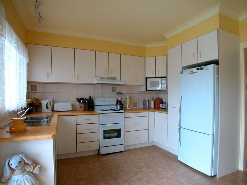 18 Beaurepaire Avenue, Mount Warrigal NSW 2528