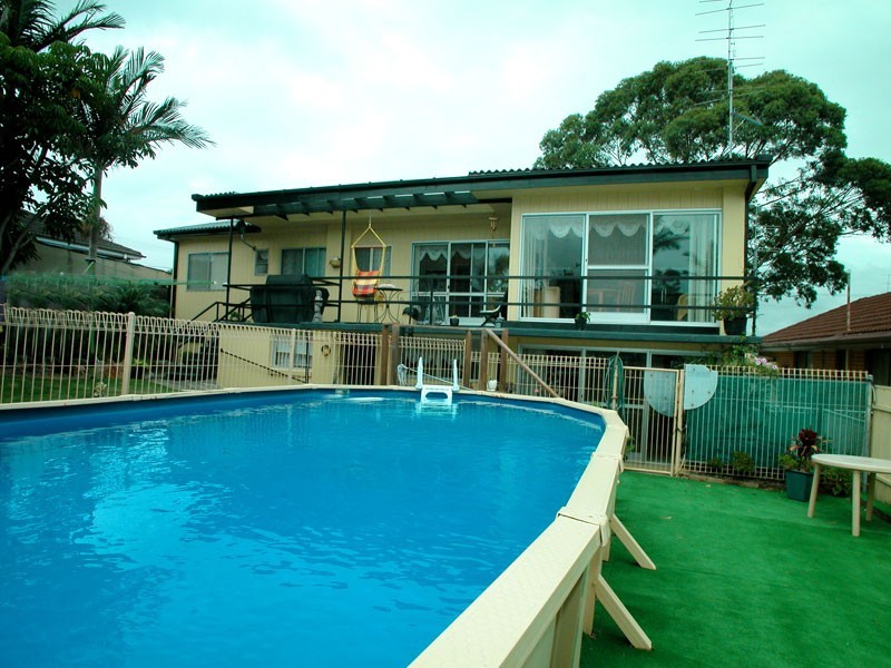 18 Beaurepaire Avenue, Mount Warrigal NSW 2528