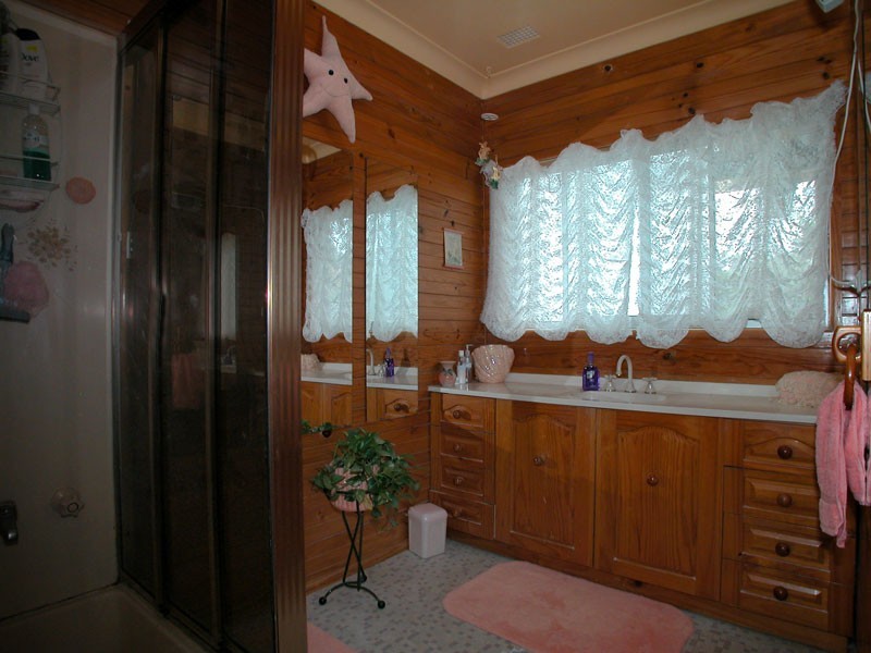 18 Beaurepaire Avenue, Mount Warrigal NSW 2528