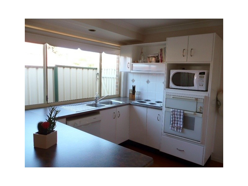 6 Durras Close, Flinders NSW 2529