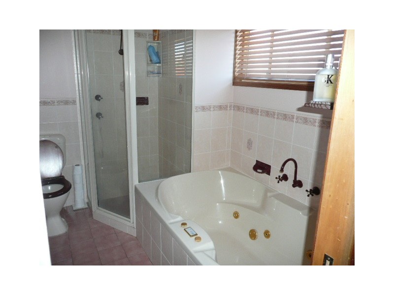 6 Durras Close, Flinders NSW 2529