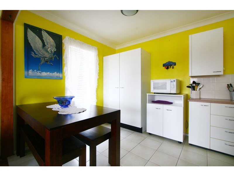 6 Kippax Street, Warilla NSW 2528