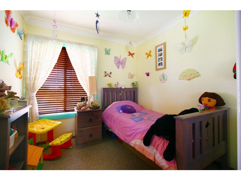 6 Kippax Street, Warilla NSW 2528