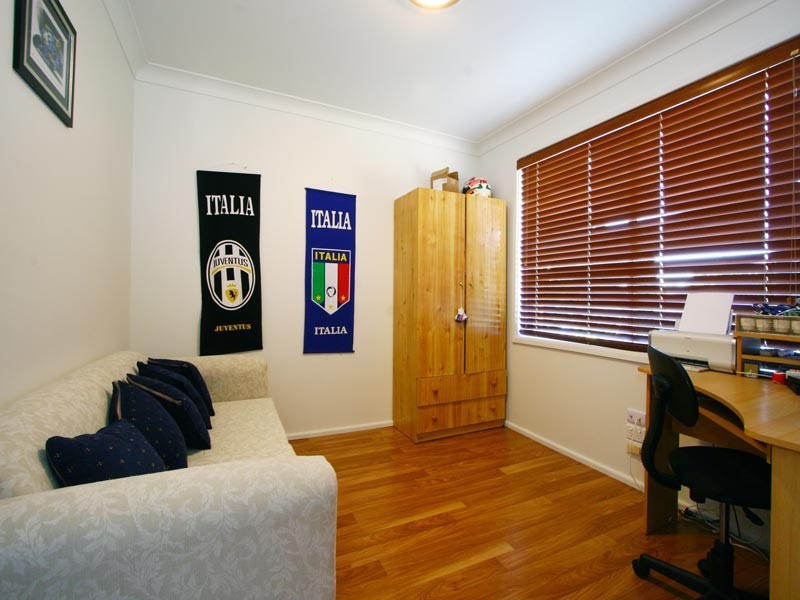 3 Ferntree Place, Barrack Heights NSW 2528