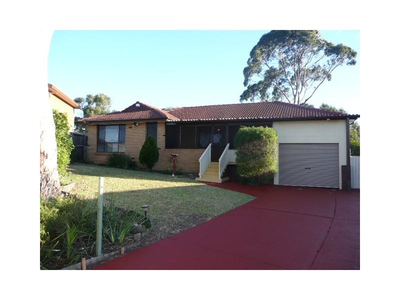16 Stewart Place, Barrack Heights NSW 2528