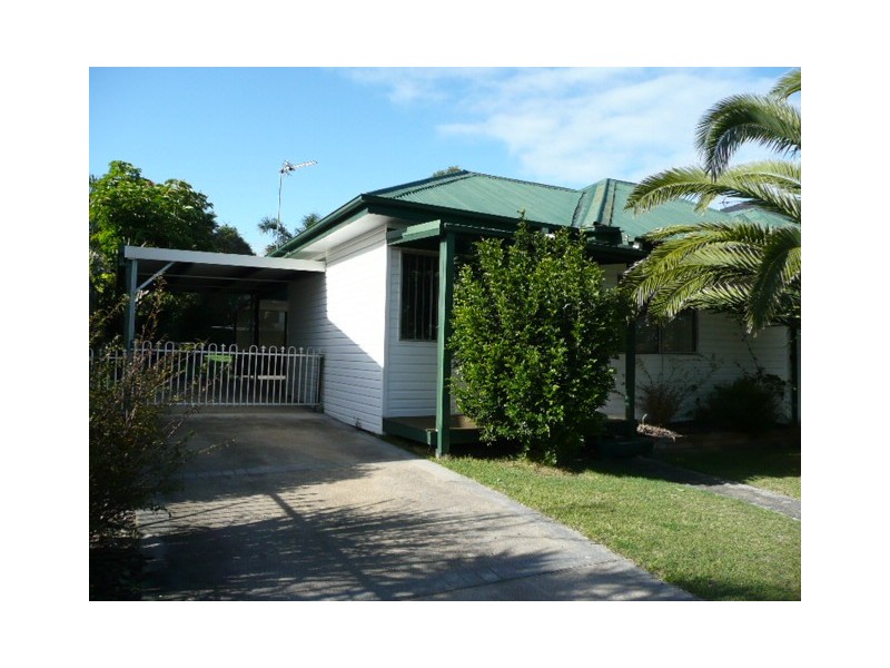 51 Osborne Parade, Warilla NSW 2528