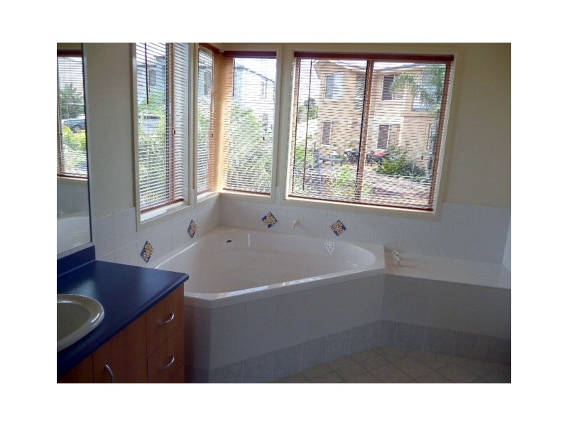 7 Buccaneer Place, Shell Cove NSW 2529