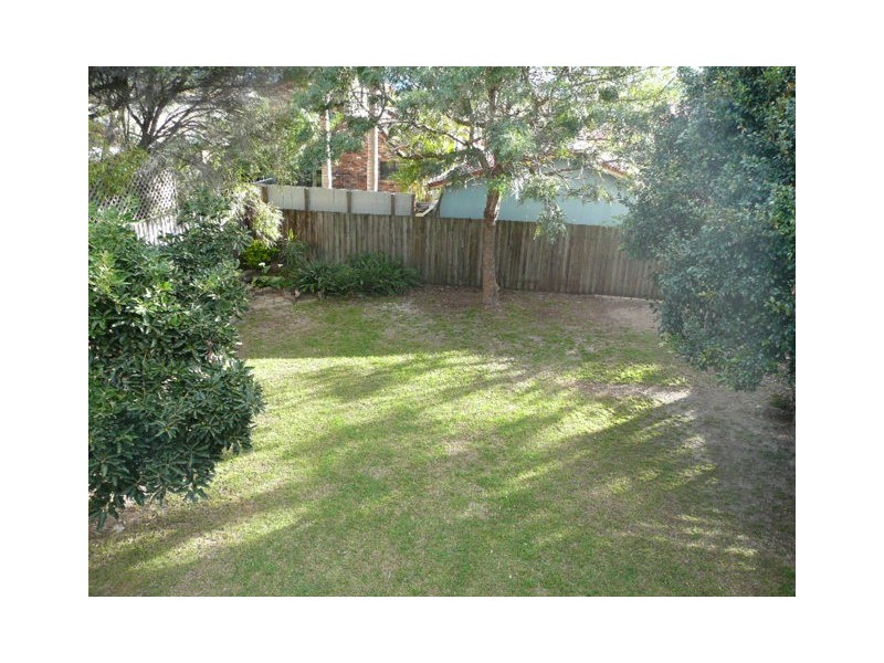 48 Little Lake Crescent, Warilla NSW 2528