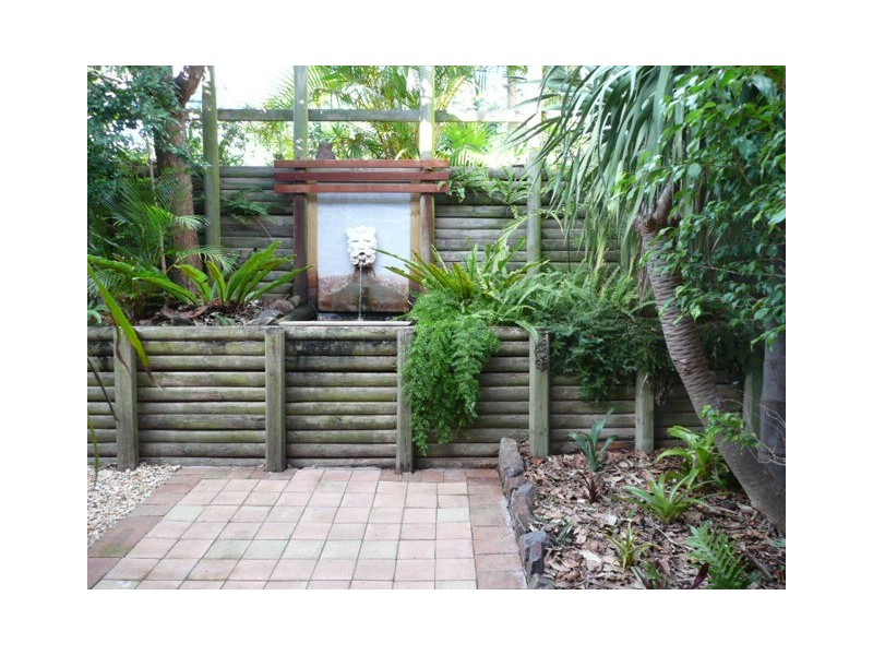 48 Little Lake Crescent, Warilla NSW 2528