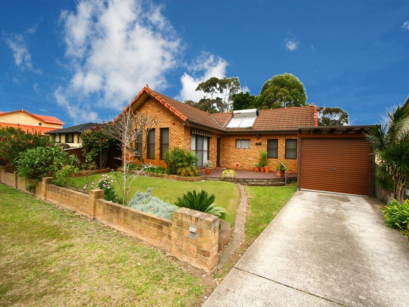 111 Reddall Parade, Lake Illawarra NSW 2528