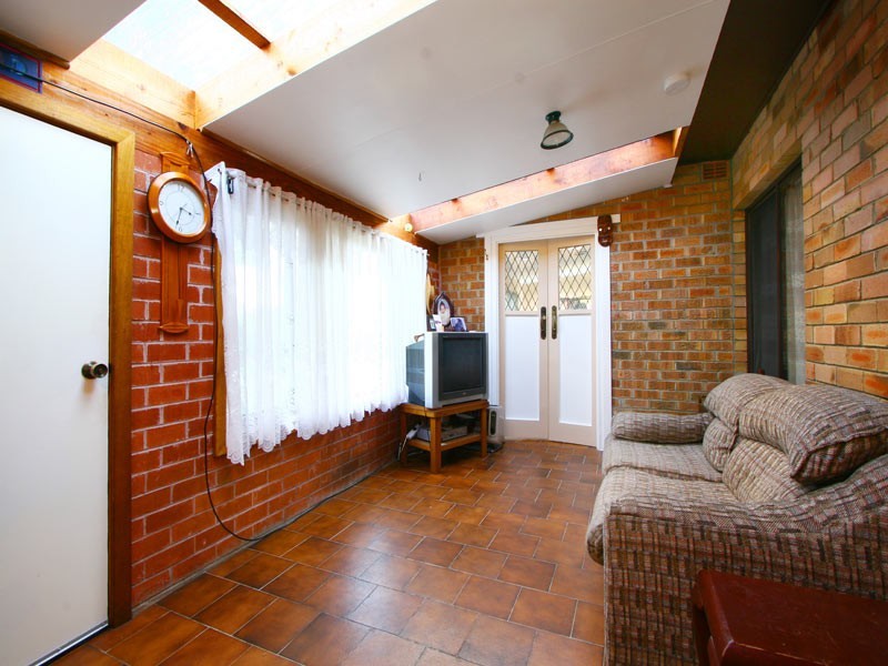 111 Reddall Parade, Lake Illawarra NSW 2528