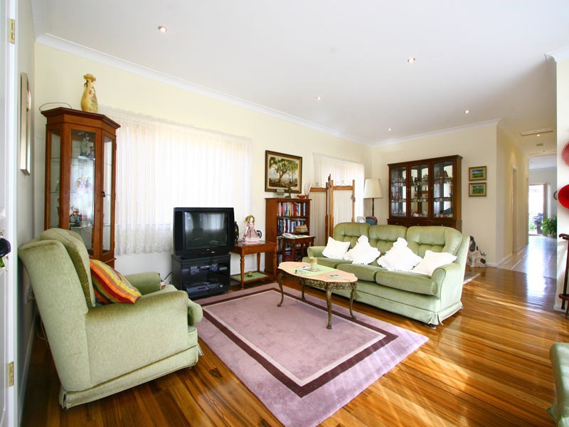 34 The Kingsway, Barrack Heights NSW 2528