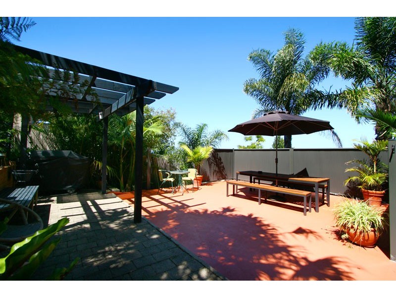 23 Matthews Drive, Mount Warrigal NSW 2528