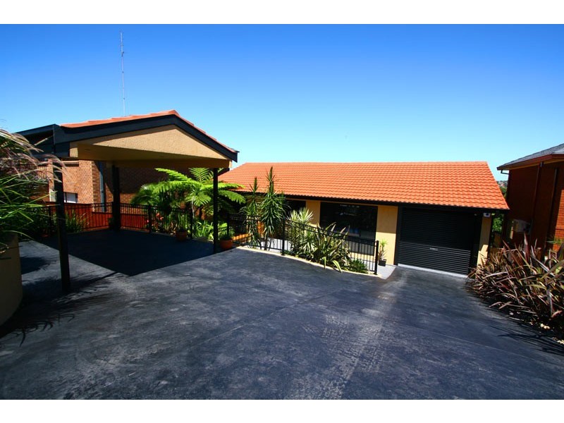 23 Matthews Drive, Mount Warrigal NSW 2528