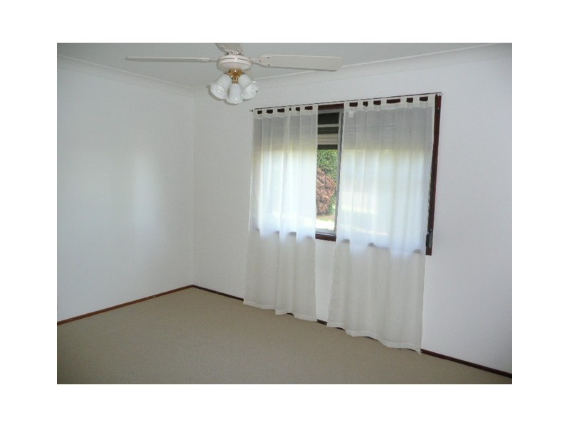 5 Armstrong Avenue, Mount Warrigal NSW 2528