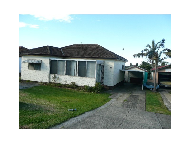 225 Shellharbour Road, Barrack Heights NSW 2528