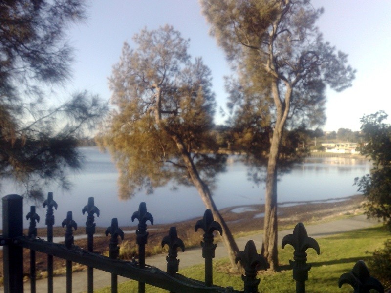 73 The Esplanade, Oak Flats NSW 2529