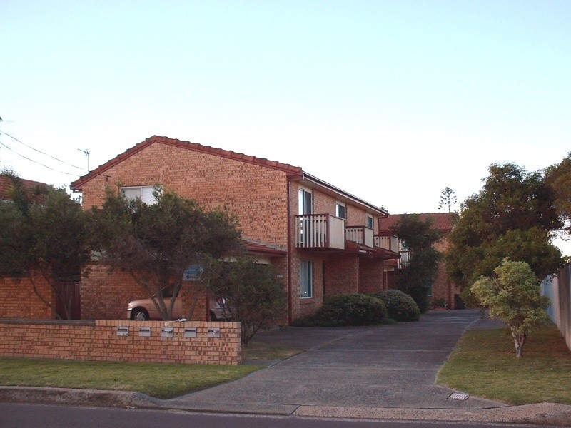 3/18 Pur Pur Avenue, Lake Illawarra NSW 2528