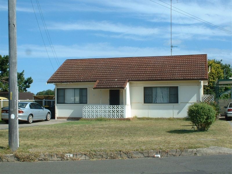 31 Addison Avenue, Lake Illawarra NSW 2528