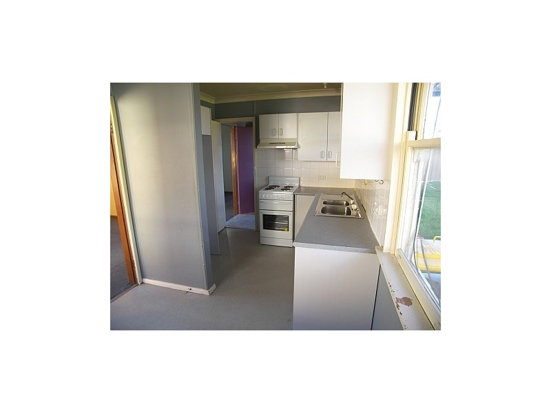 516 Northcliffe Drive, Berkeley NSW 2506